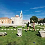 Lovely In Σπίτι διακοπών Donji Zemunik